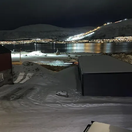 Hybelleilighet Med Eget Bad Tromso Exterior photo